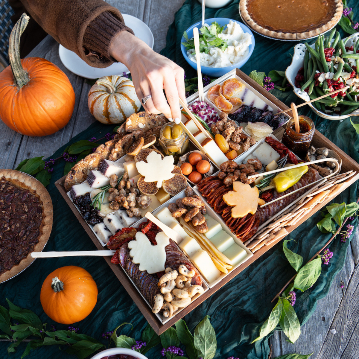 Thanksgiving Large FALLcuterie Board - E-Gift
